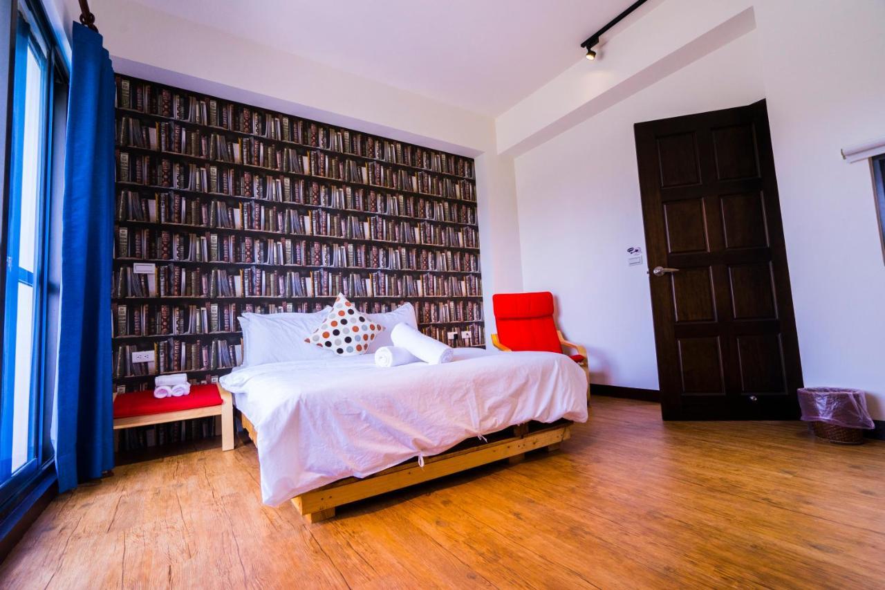 黑琵軼棧湖濱旅宿 K&B Happy Hostel Tainan Exteriör bild